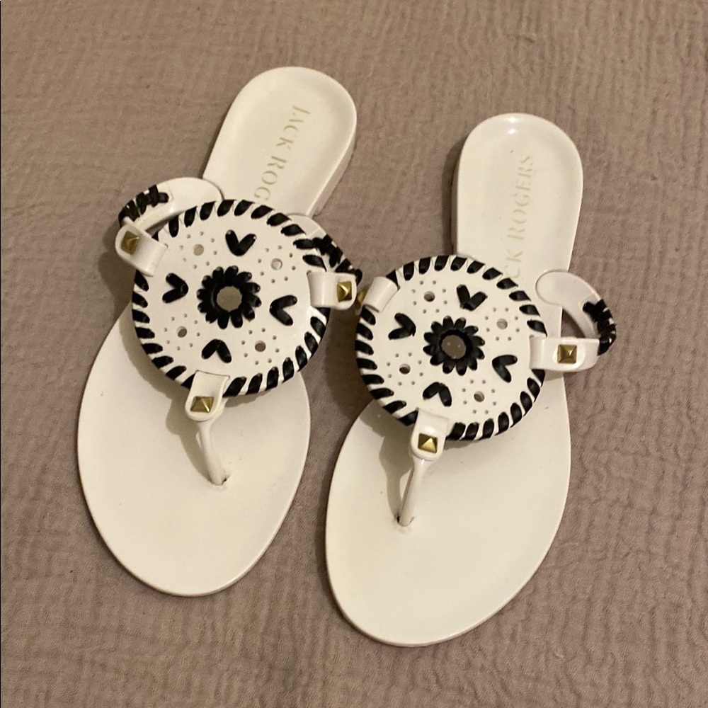 Jack Rogers Women's Black and White Sandals. Size 6 - Picture 7 of 7